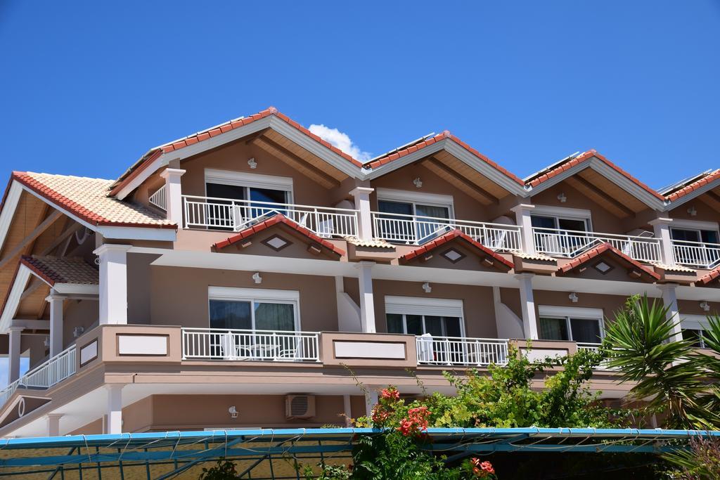 Whitesands Beach Resort Paralia Vrachou Exterior photo