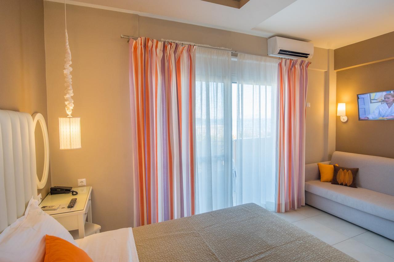 Whitesands Beach Resort Paralia Vrachou Exterior photo